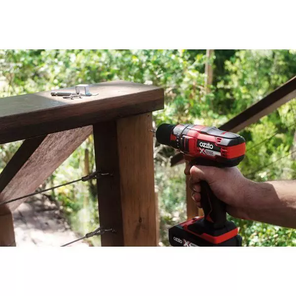 ozito-power-tool-kit-3000698-example_usage-103