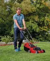 einhell-classic-electric-lawn-mower-3400259-example_usage-001