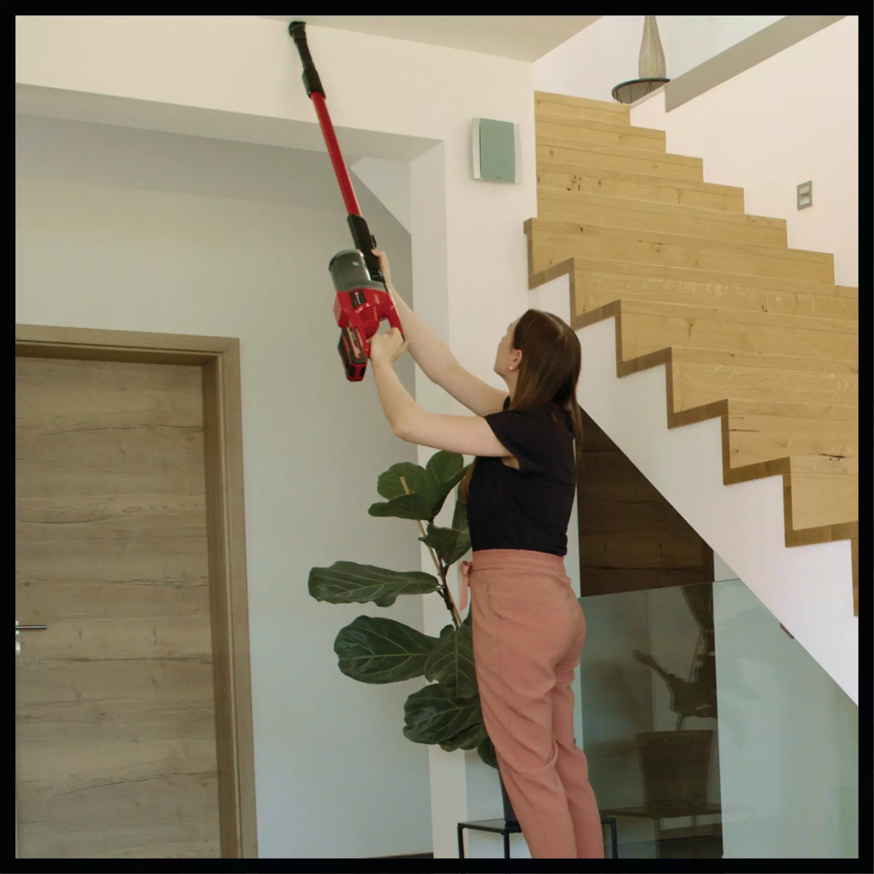 einhell-expert-cordlhandstick-vacuum-cleaner-2347180-detail_image-004