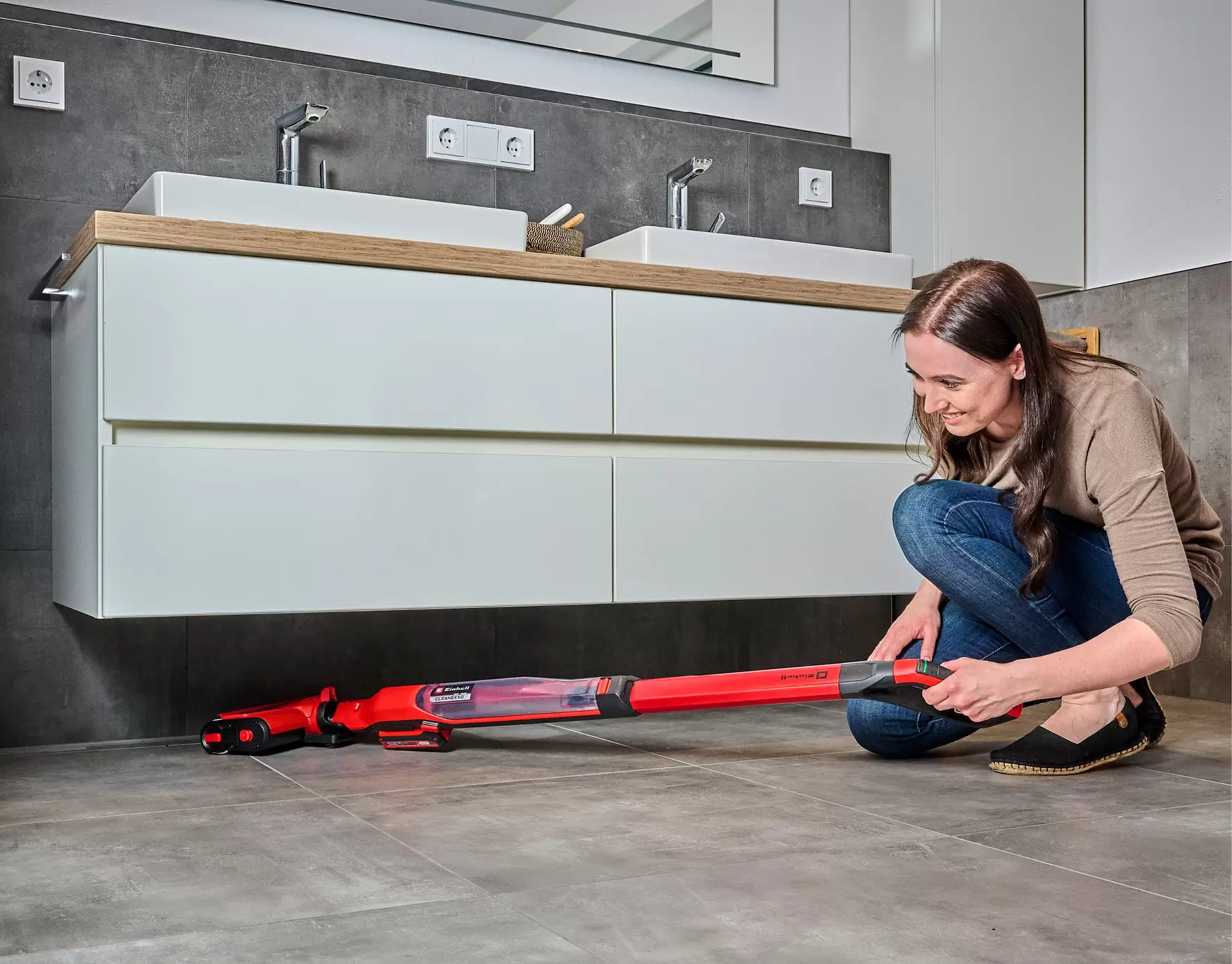 einhell-expert-cordless-hard-floor-cleaner-3437120-detail_image-005