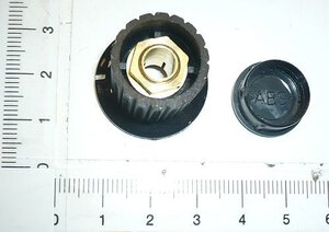 potentiometer knob (black)