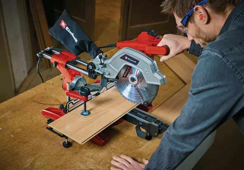 einhell-expert-sliding-mitre-saw-4300877-example_usage-001