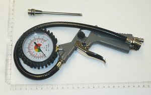 Reifenfüllmesser