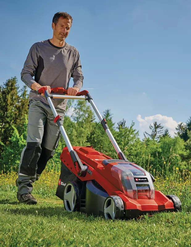 einhell-professional-cordless-lawn-mower-3413292-example_usage-002
