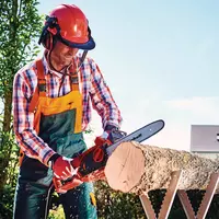 einhell-classic-electric-chain-saw-4501714-example_usage-001