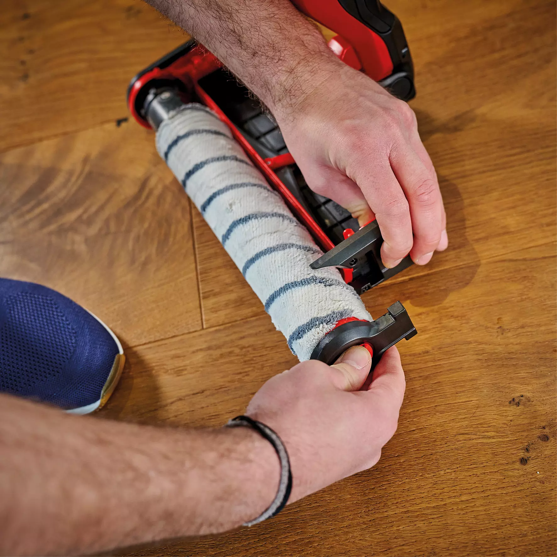 einhell-expert-cordless-hard-floor-cleaner-3437110-detail_image-009