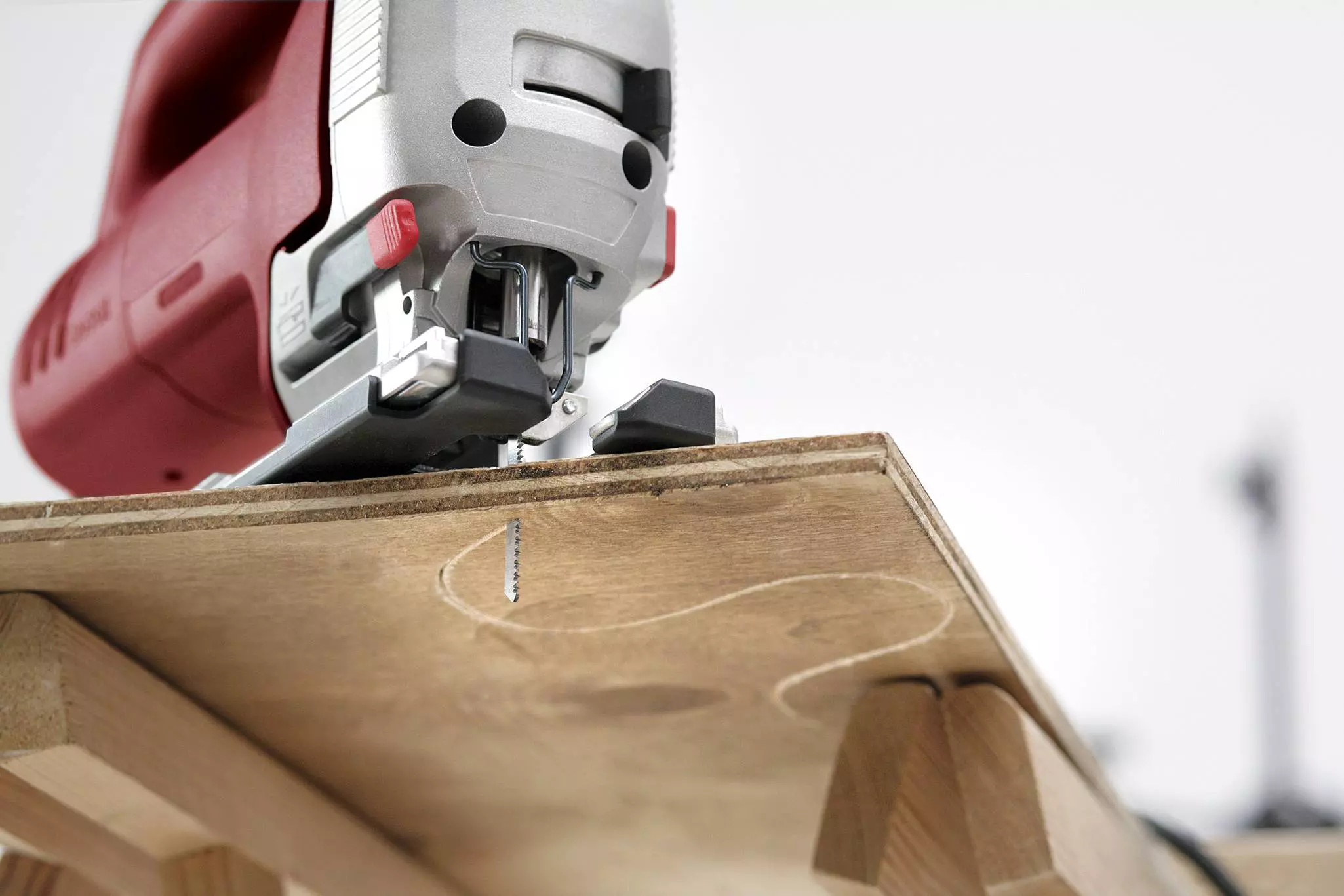 kwb-jigsaw-blades-49620630-example_usage-201