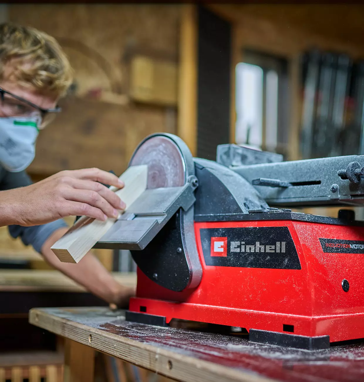 einhell-expert-stationary-belt-disc-sander-4419245-example_usage-001