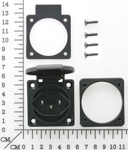 Socket assembly