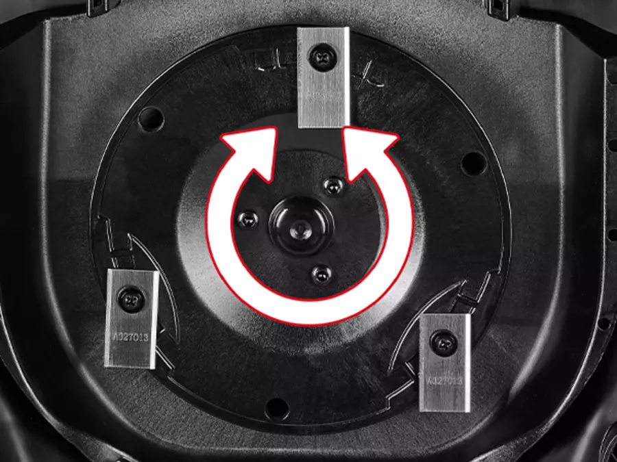 Lado inferior del Einhell robot cortacésped FREELEXO 1000 con unidad de cuchillas giratoria.