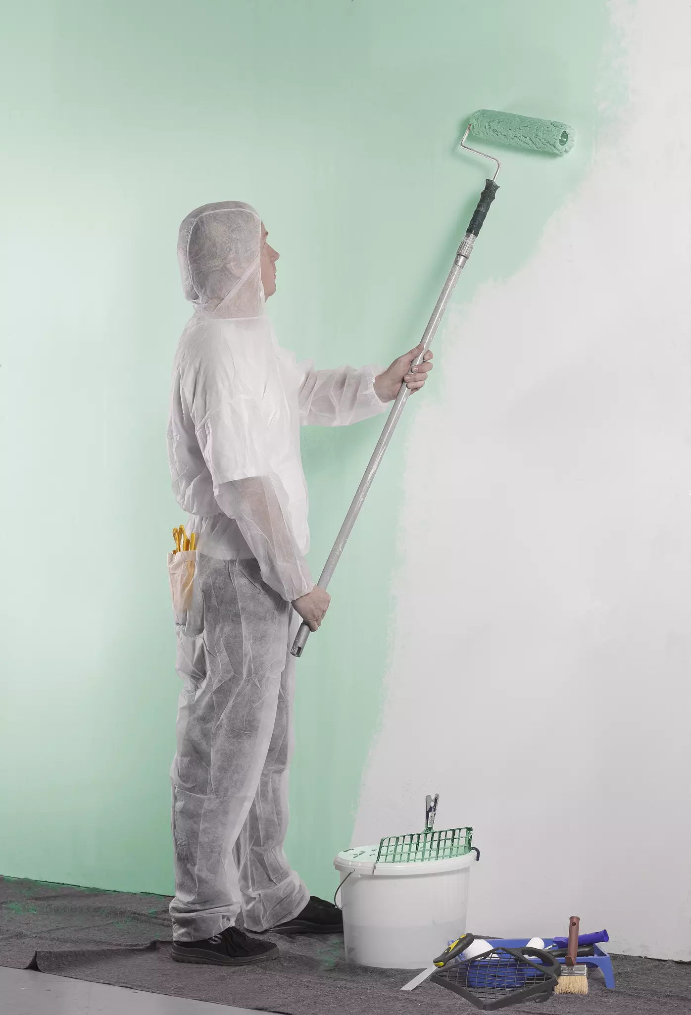 kwb-promo-painter-overalls-49031896-example_usage-201