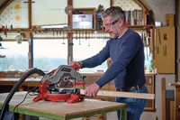 einhell-classic-mitre-saw-4300370-example_usage-001