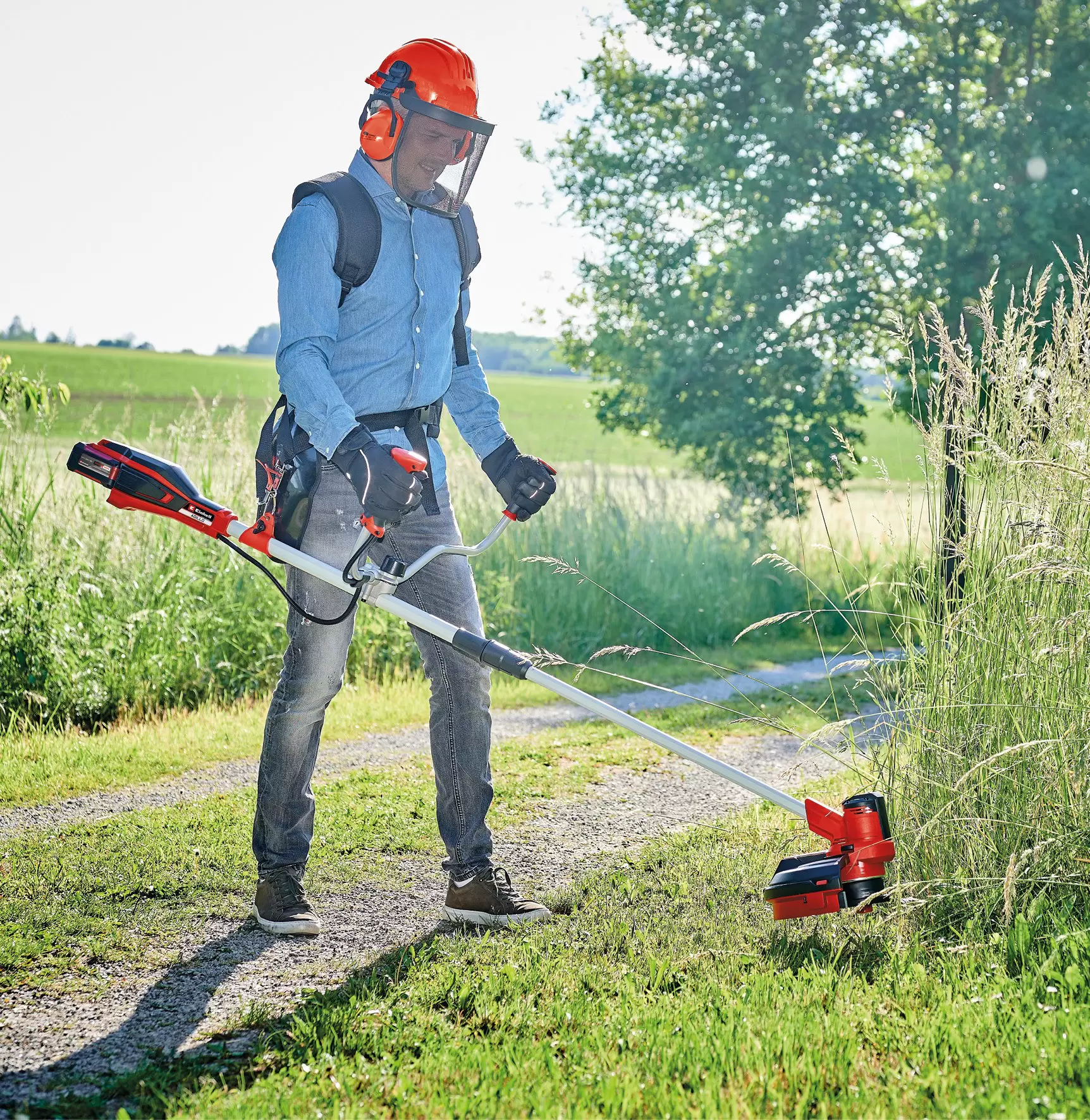 einhell-expert-cordless-scythe-3411310-example_usage-001