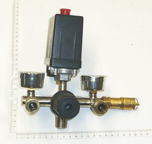 pressure switch device