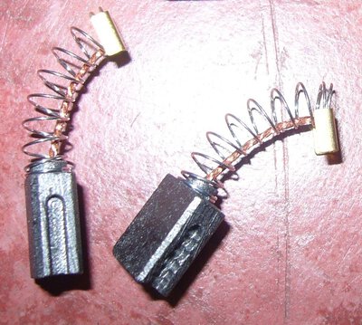 Kohlebürsten Paar Für Royal Heckenscheren REH 5547 & HEC 551 - Tooldaddy Ersatz