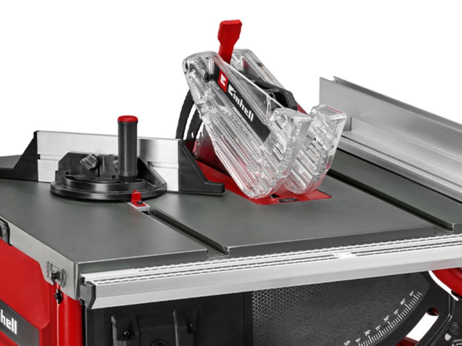 Close-up of the table of the Einhell table saw TE-TS 10 T with mounted saw blade and guard.