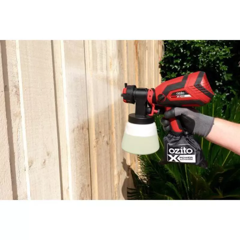 ozito-clpaint-spray-sys-spray-gun-3000483-example_usage-102