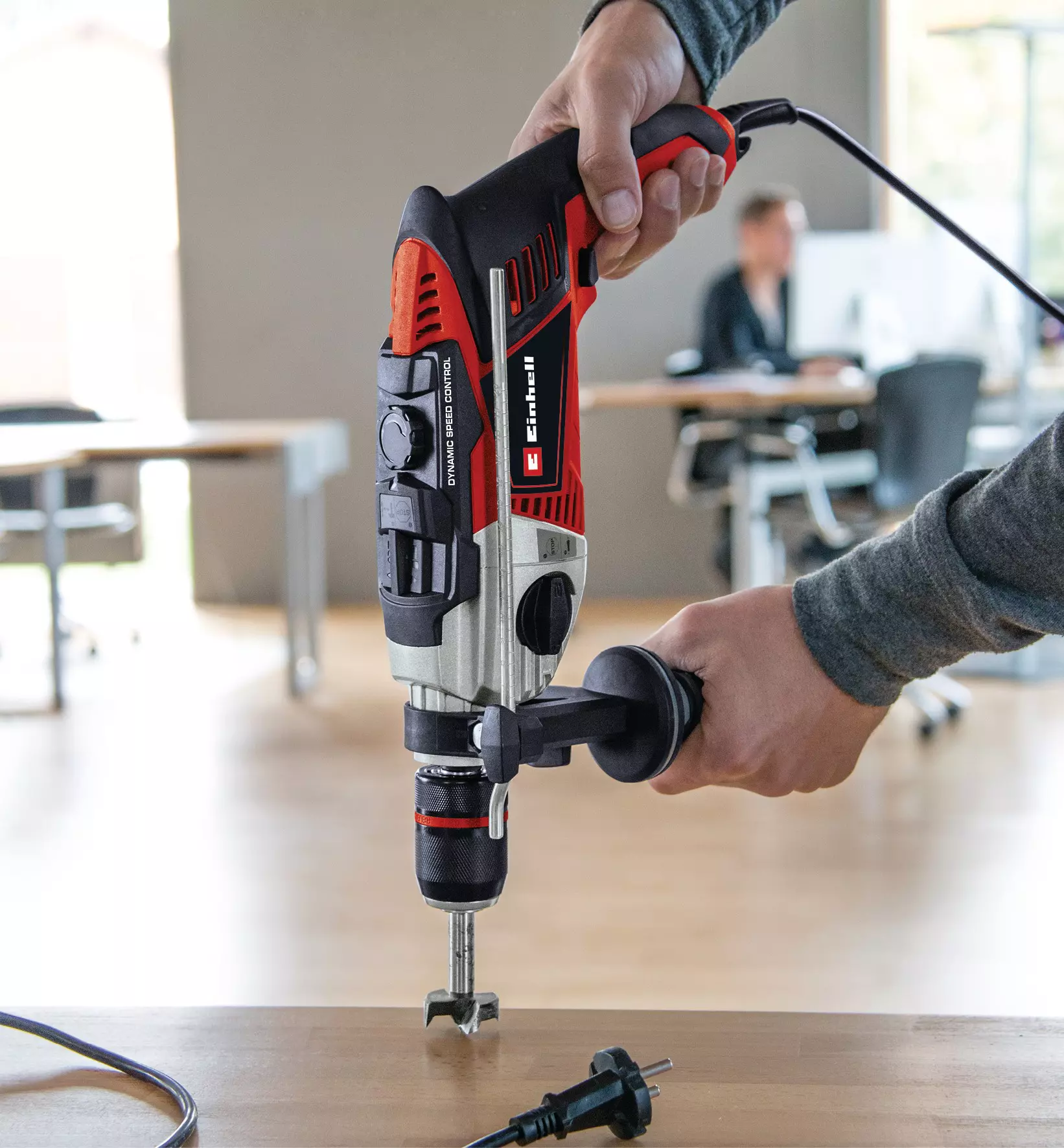 einhell-expert-plus-hammer-drill-4259621-example_usage-001