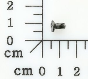 screw M4 x 8