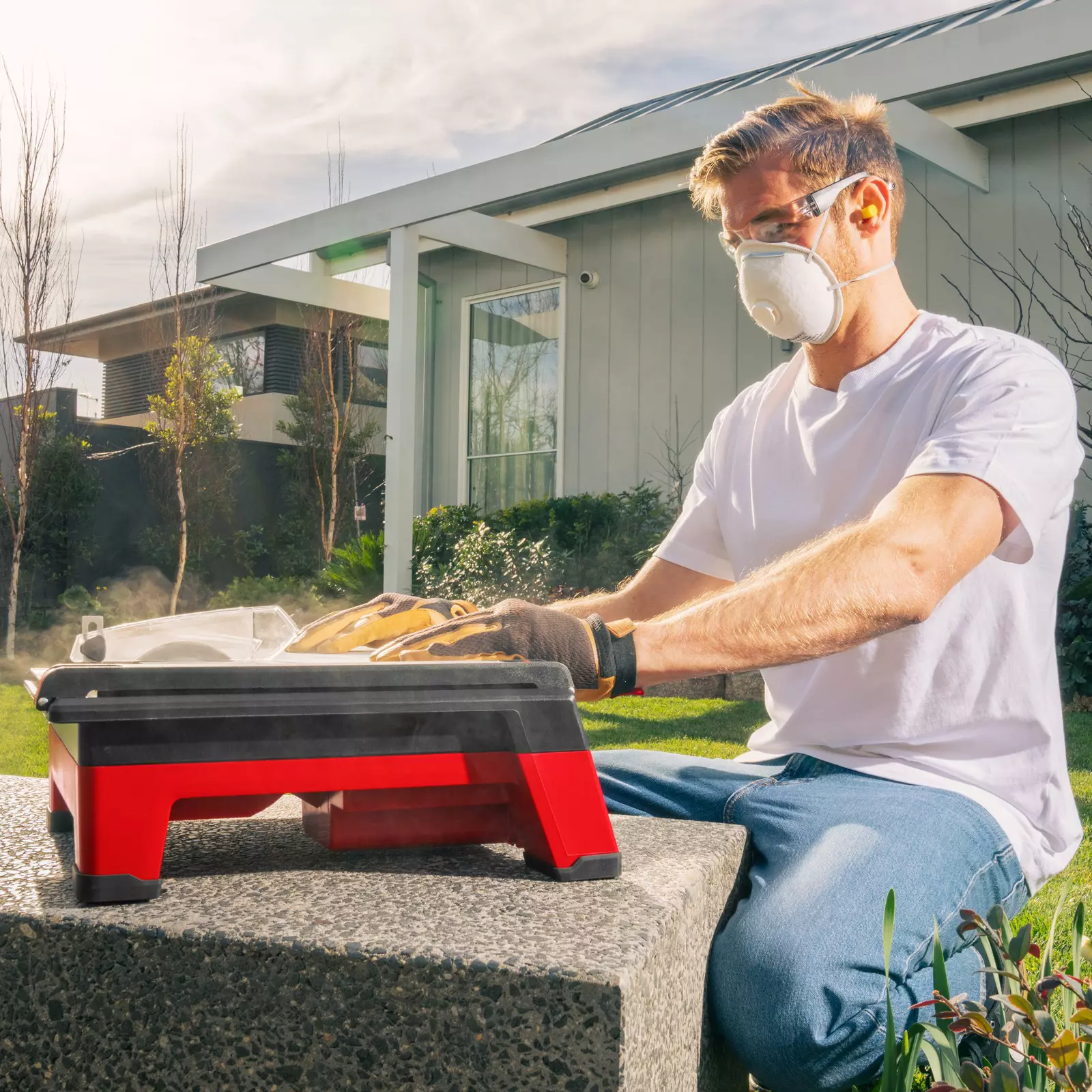 ozito-cordless-tile-cutting-machine-3001227-example_usage-102