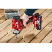 ozito-power-tool-kit-3000891-example_usage-107