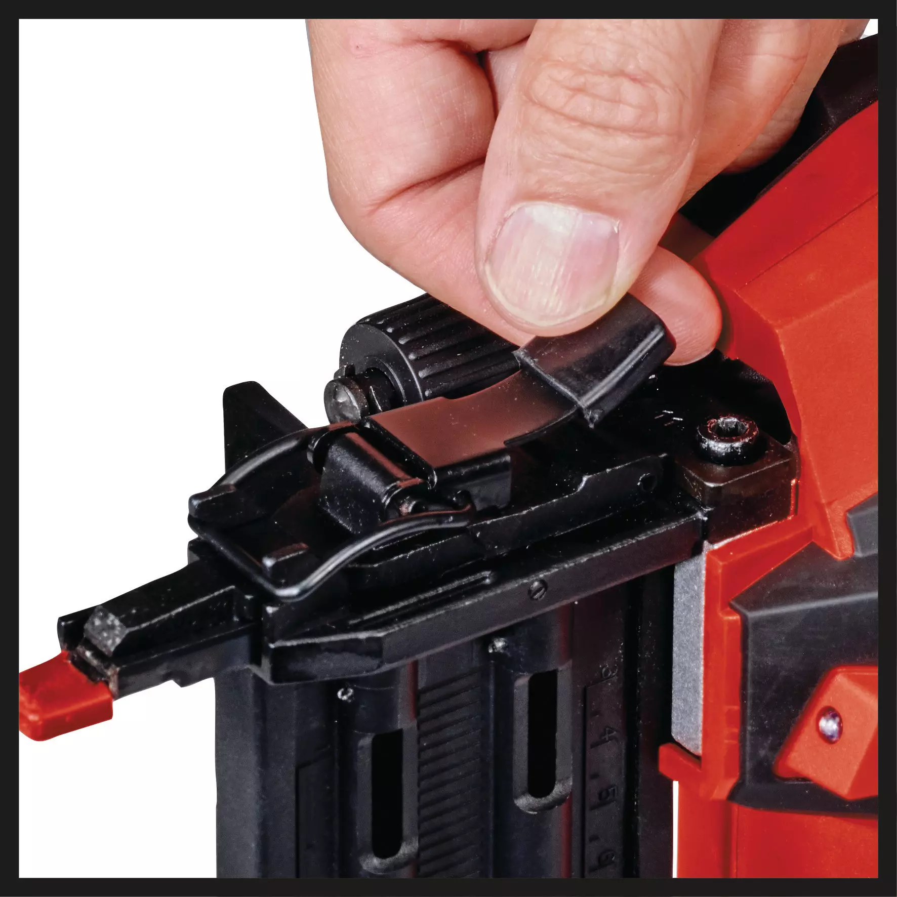einhell-professional-cordless-nailer-4257795-detail_image-004