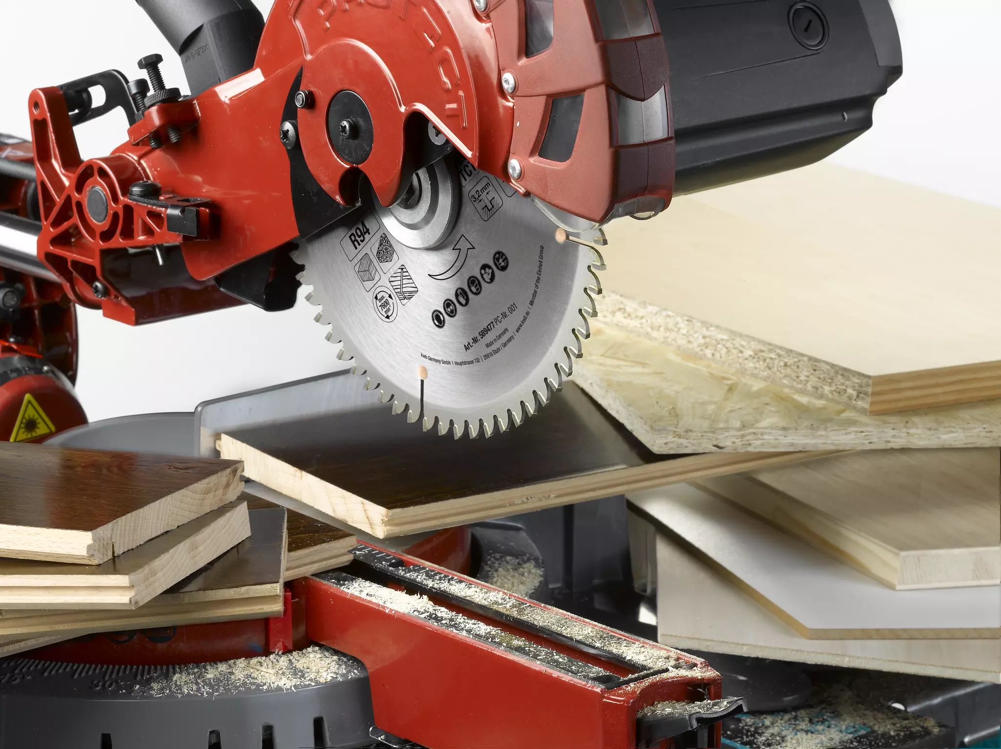 kwb-diy-circular-saw-blades-49589477-example_usage-201