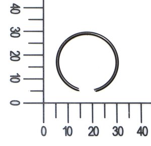 Steel wire retaining ring for
