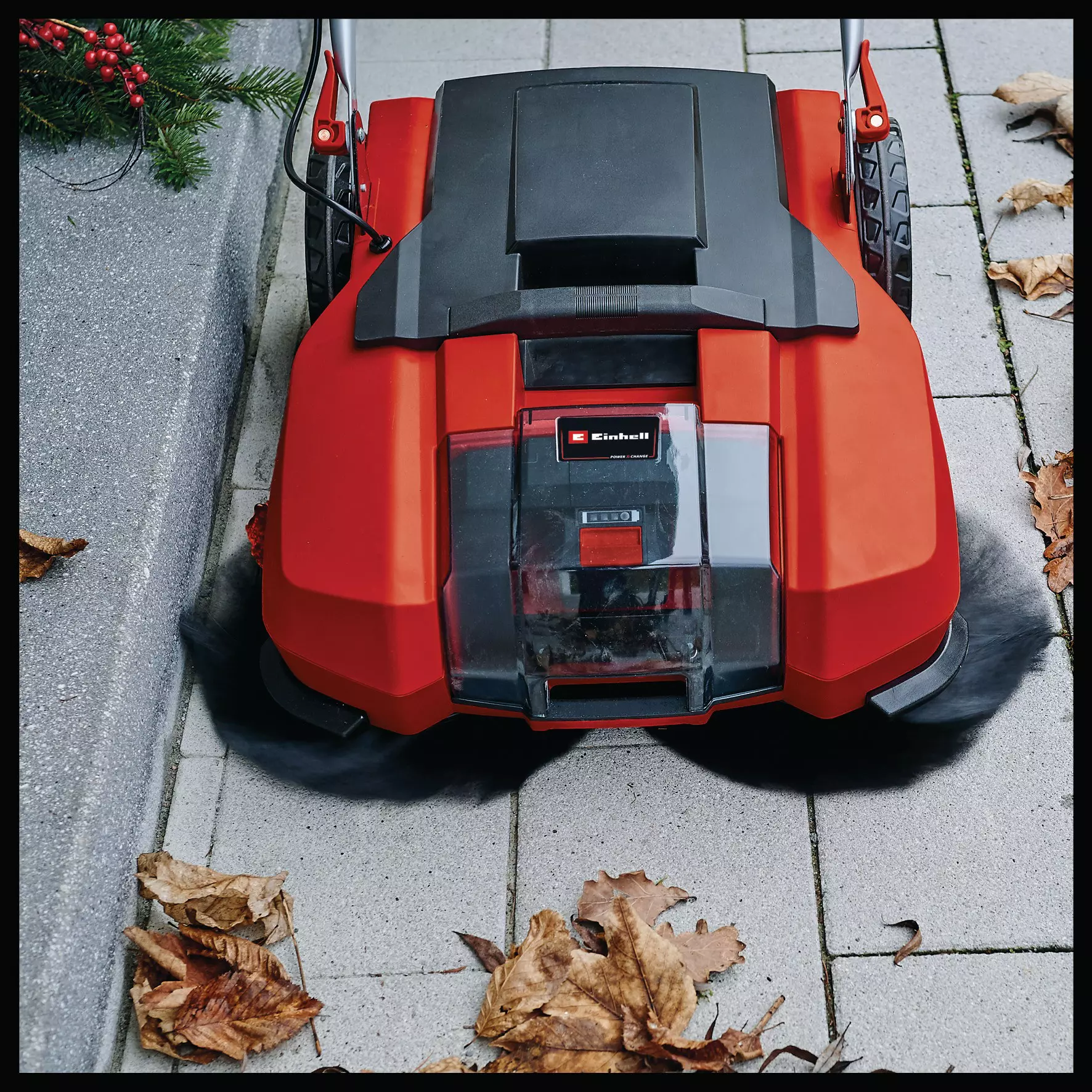 einhell-expert-cordless-push-sweeper-2352045-detail_image-001