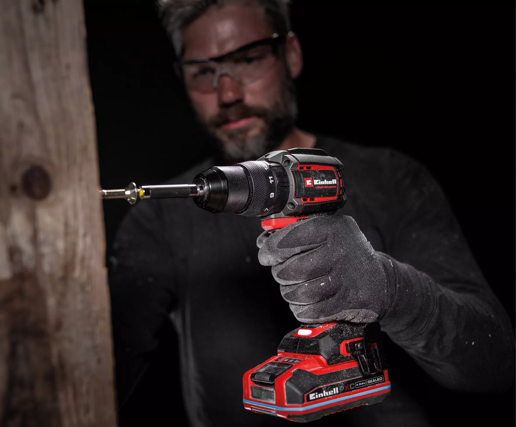 einhell-professional-cordless-impact-drill-4514401-example_usage-001