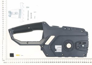 Right housing assembly