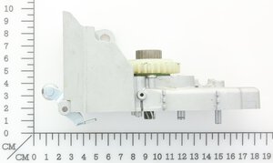 Gear housing assembly