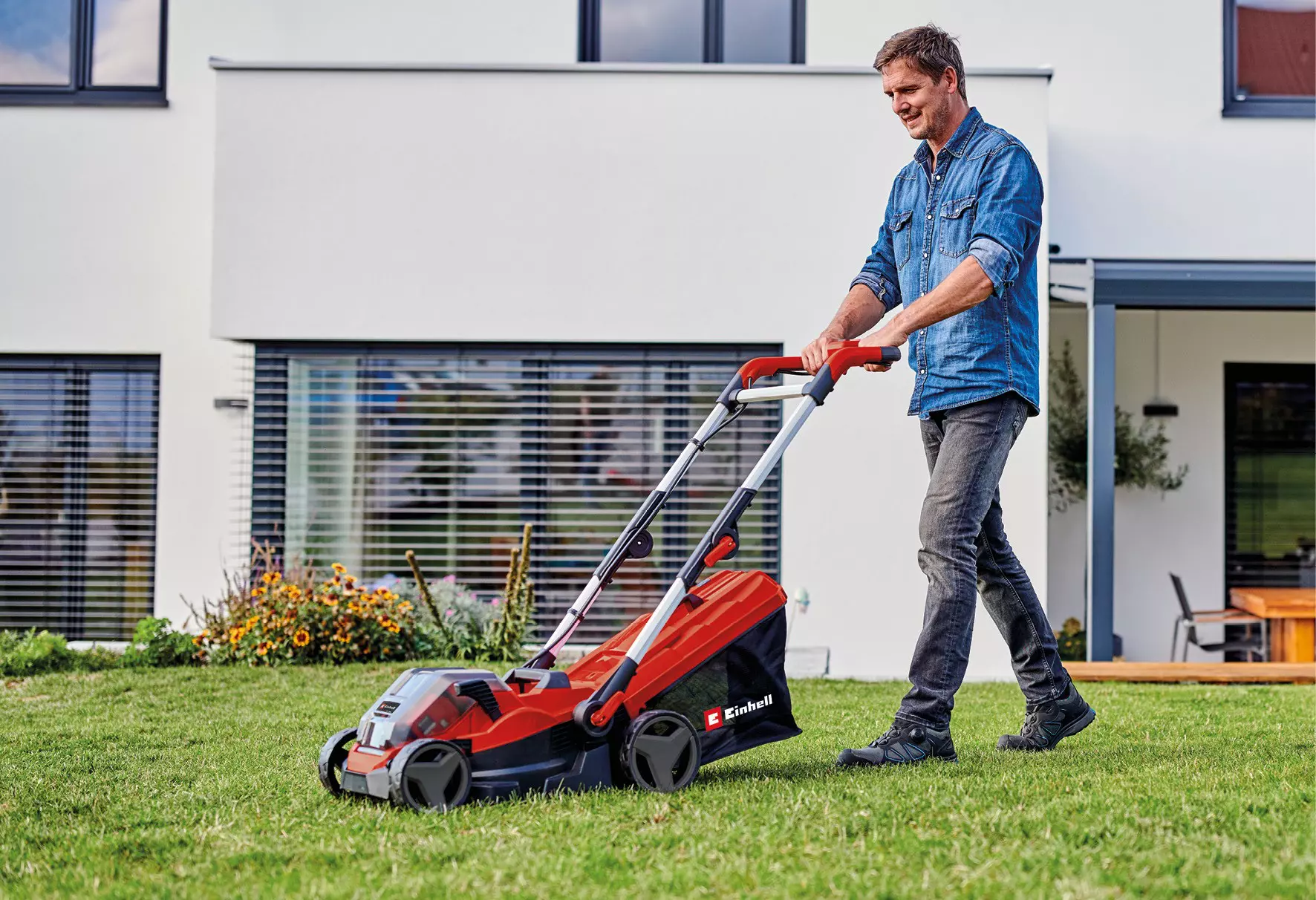 einhell-expert-cordless-lawn-mower-4514440-example_usage-001
