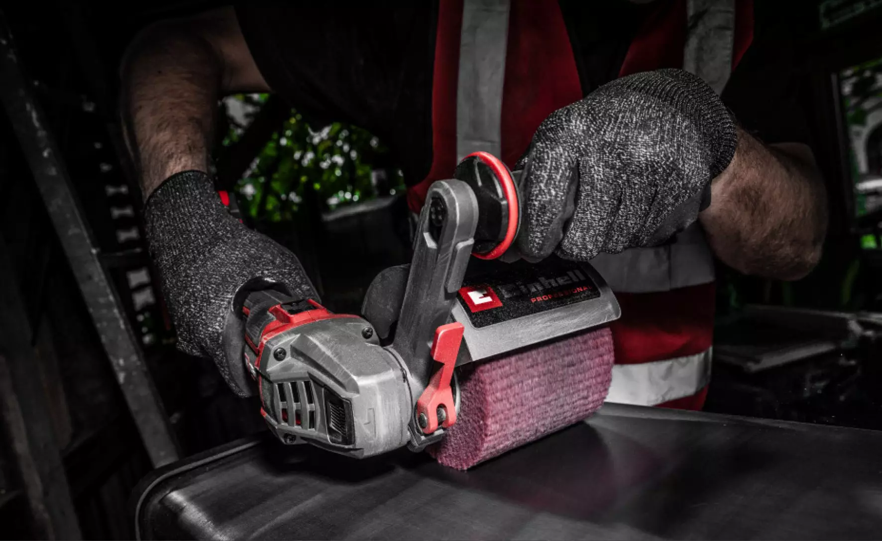 einhell-accessory-sanding-roller-accessory-4468010-example_usage-001