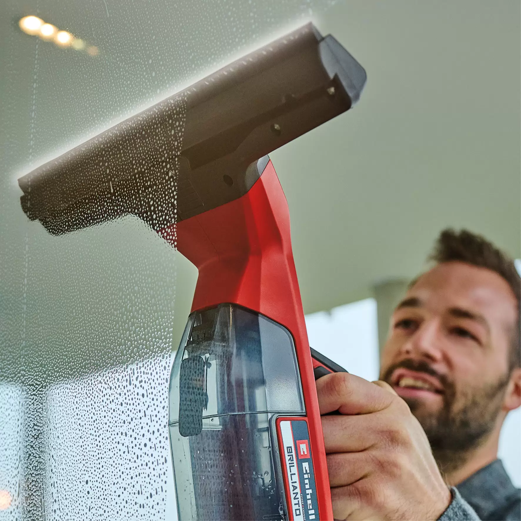 einhell-expert-cordless-window-cleaner-3437100-detail_image-004
