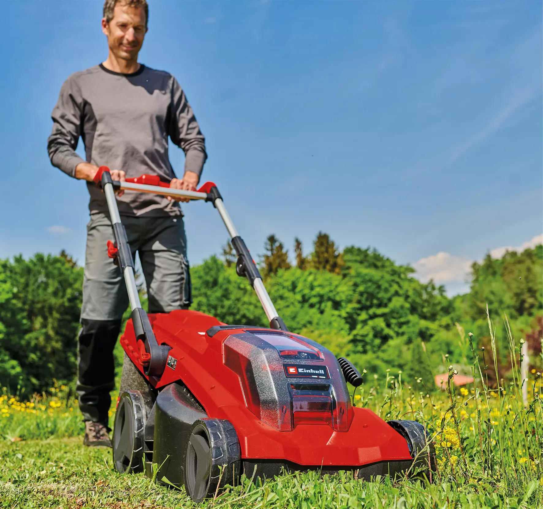 einhell-professional-cordless-lawn-mower-3413275-example_usage-001