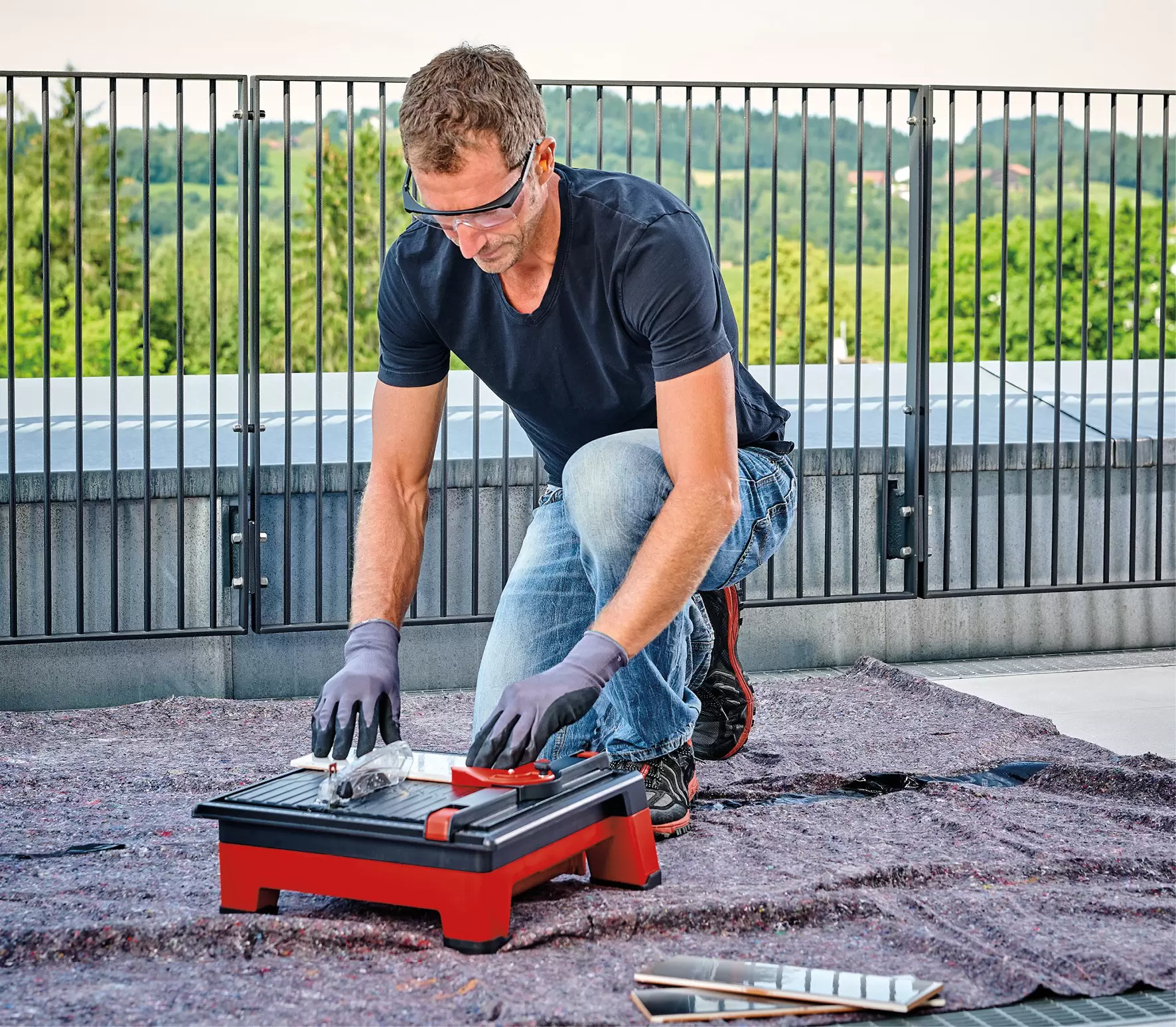 einhell-expert-cordless-tile-cutting-machine-4301190-example_usage-001