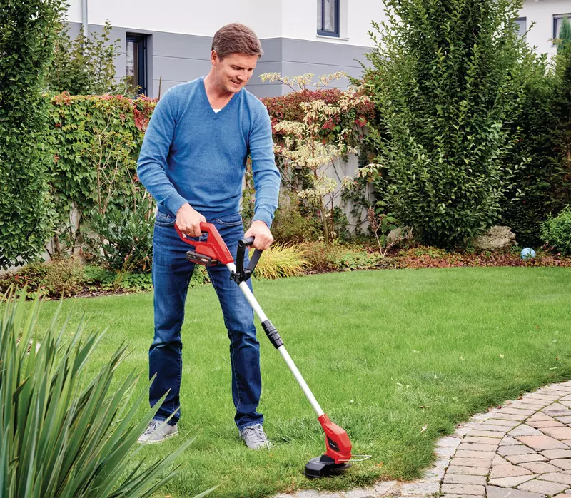 einhell-classic-cordless-lawn-trimmer-3411123-example_usage-001