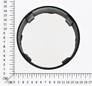 Middle ring (Black)
