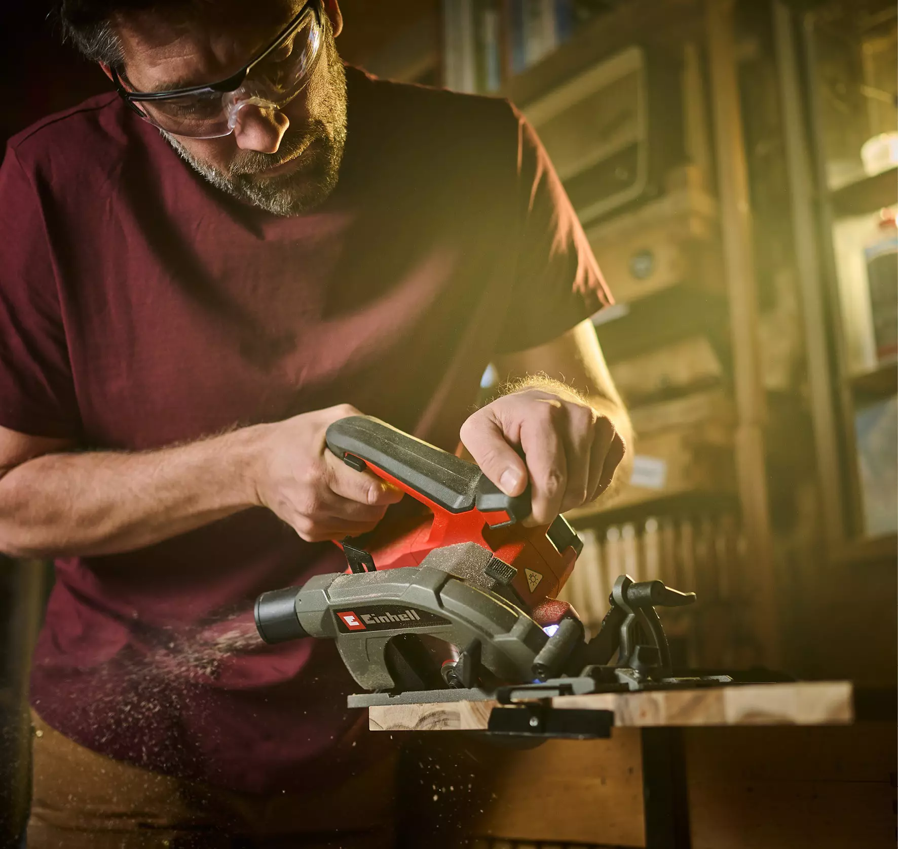 einhell-expert-cordless-circular-saw-4331235-example_usage-001