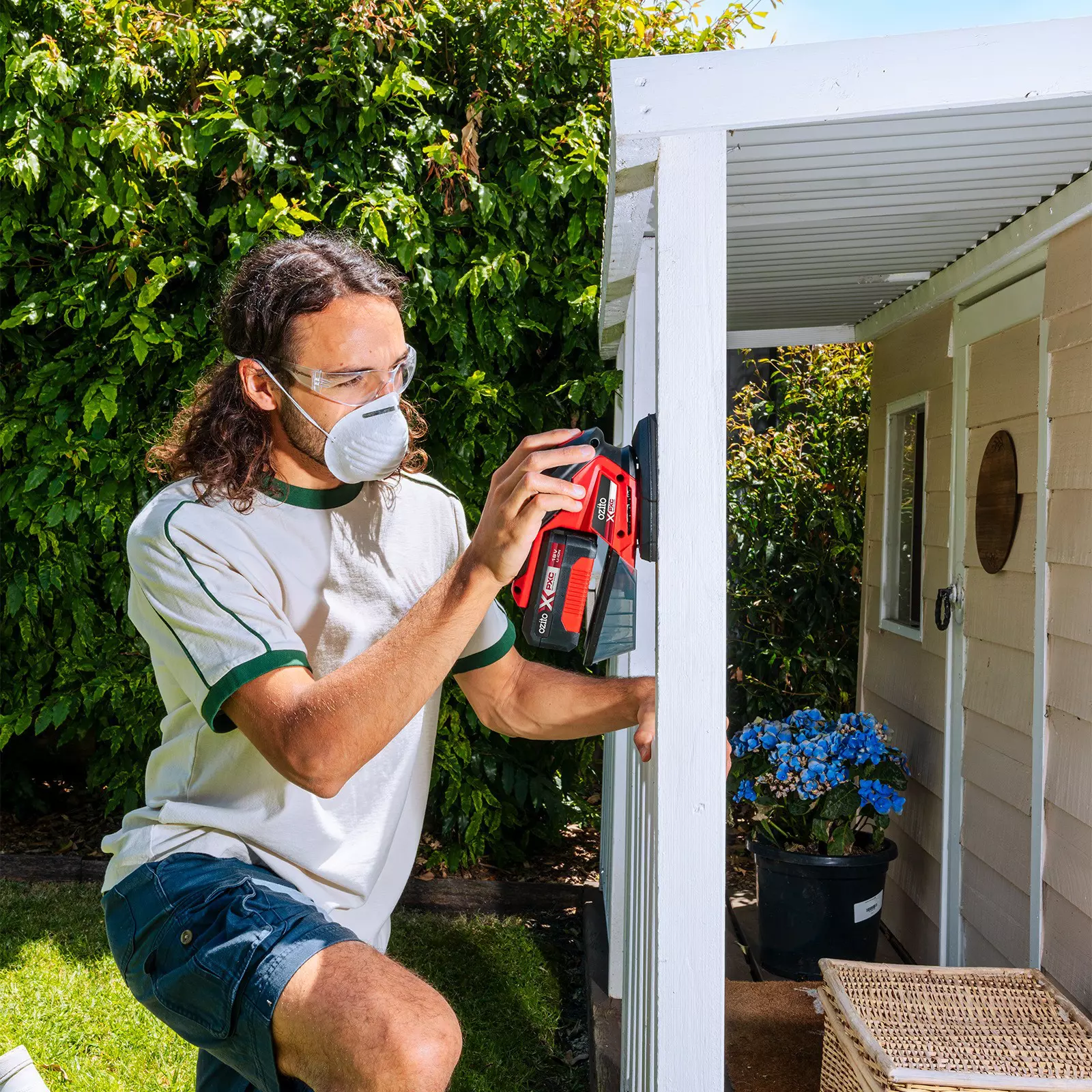 ozito-power-tool-kit-3001277-example_usage-101