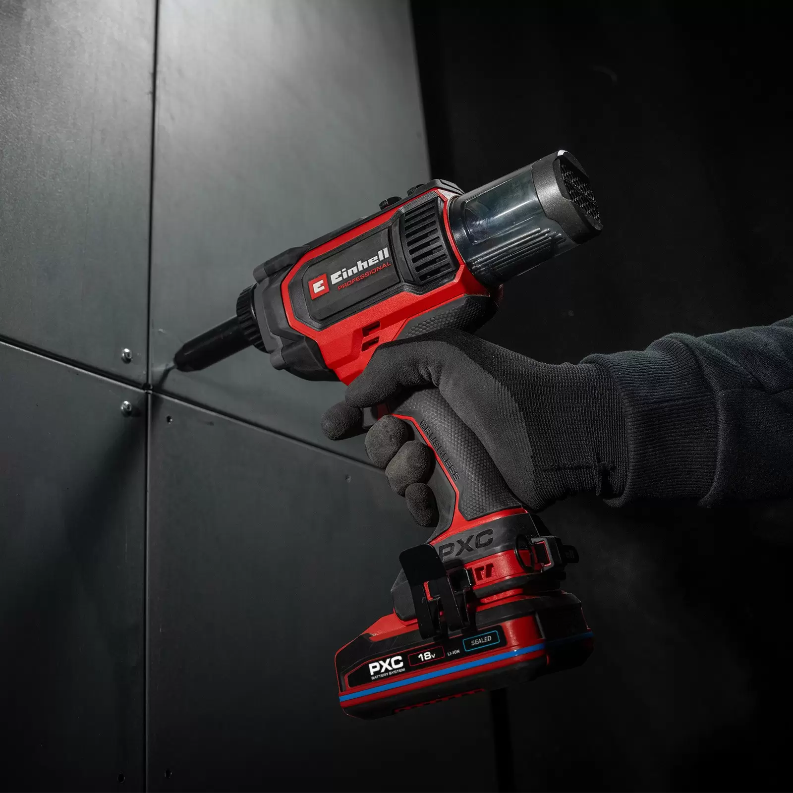 einhell-professional-cordless-rivet-gun-3001427-example_usage-001