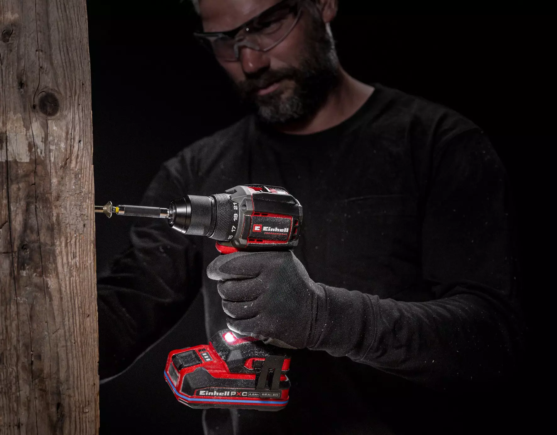 einhell-professional-cordless-drill-4514335-example_usage-001