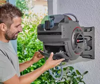 einhell-expert-cordless-hose-reel-water-4173774-example_usage-001