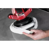 ozito-cordless-car-polisher-3000044-example_usage-102