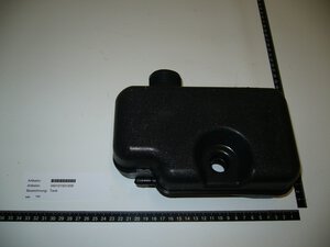 fuel tank with tank cover