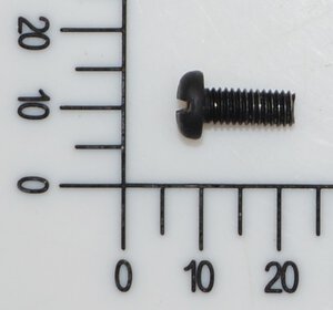 screw M5x12