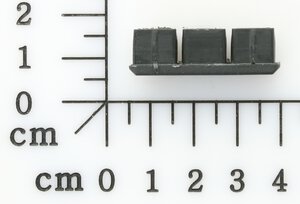 Kunststoffabdeckung links