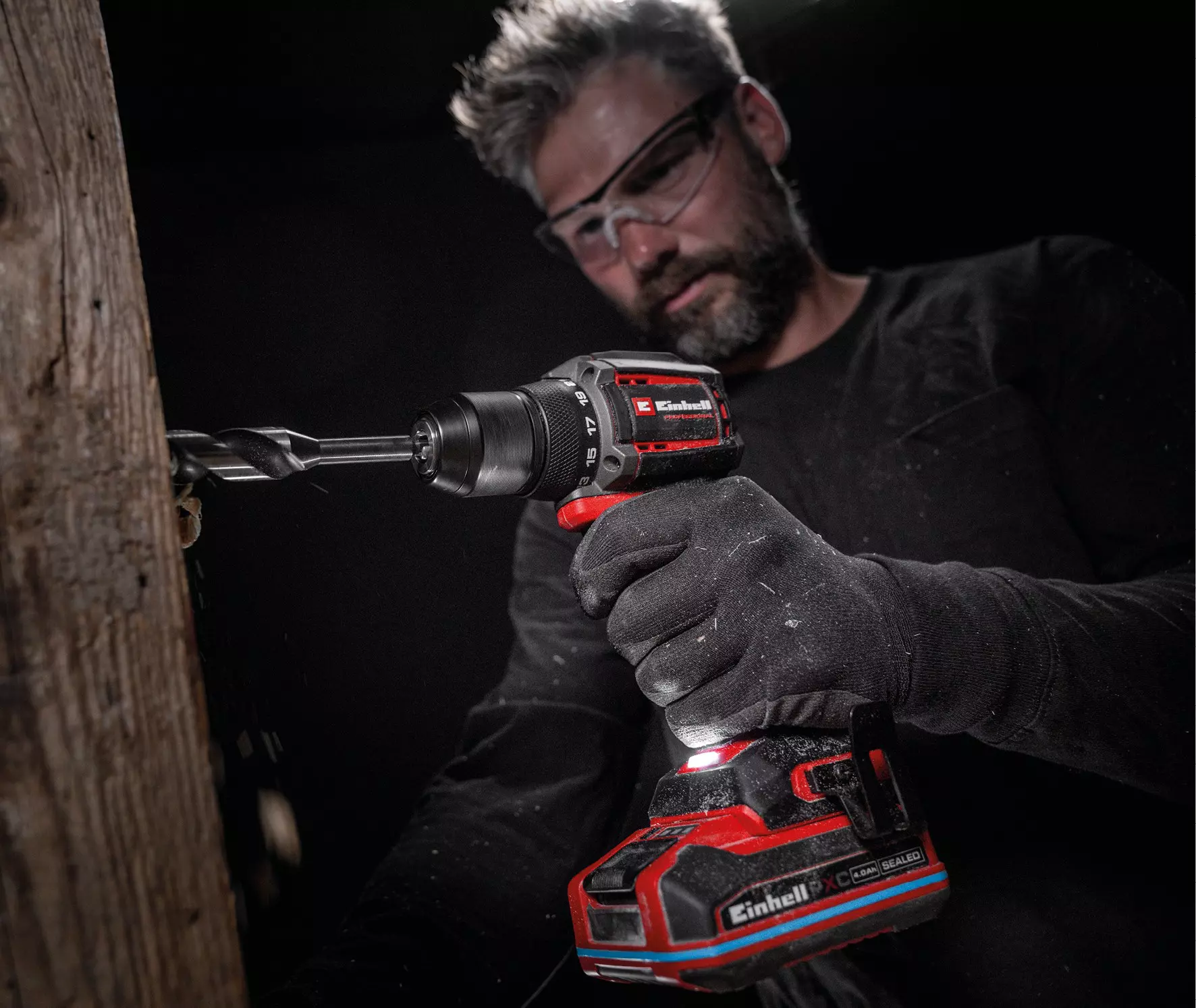 einhell-professional-cordless-drill-4514405-example_usage-001