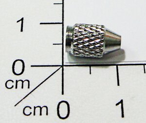 Rändelschraube